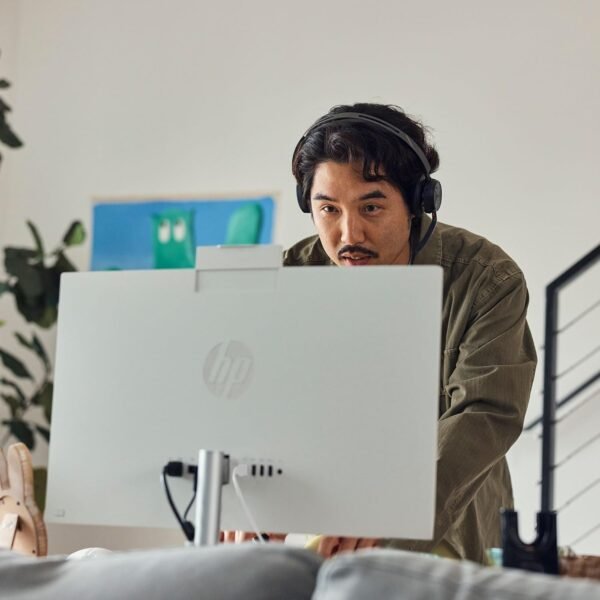 71AZcVPFo0L._AC_SL1500_.jpg HP 23.8 inch All-in-One Desktop PC, FHD Display, AMD Athlon Silver 7120U, 8 GB RAM, 256 GB SSD, AMD Radeon Graphics, Windows 11 Home, 24-cr0110 (2023)